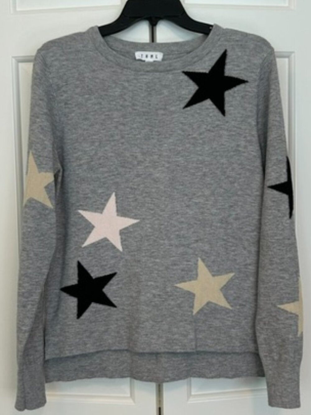 THML Gray Multi-Color Star Intarsia Knit Crewneck Sweater Small EUC
